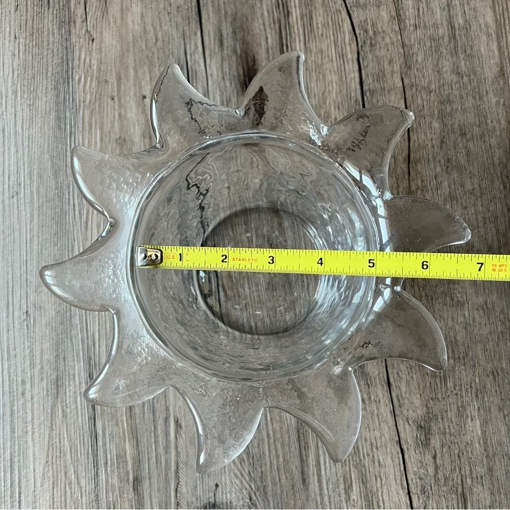 Sun Rays Glass Vase - Picture 5 of 10